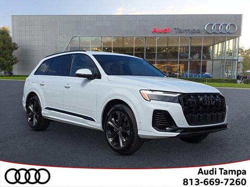2025 Audi Q7 55 Premium Plus