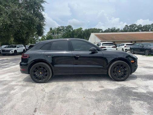 2018 Porsche Macan Base