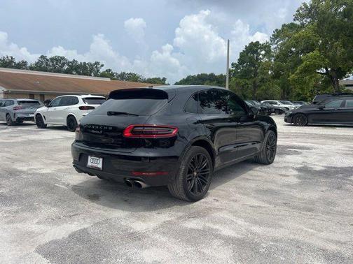 2018 Porsche Macan Base
