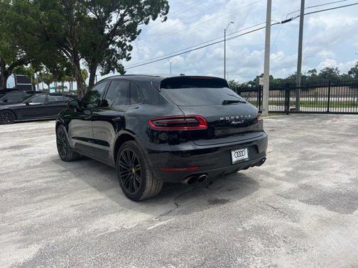 2018 Porsche Macan Base