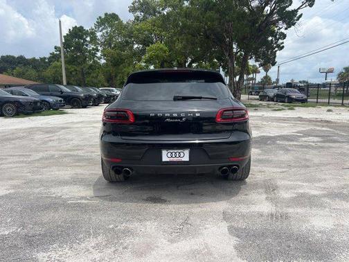 2018 Porsche Macan Base