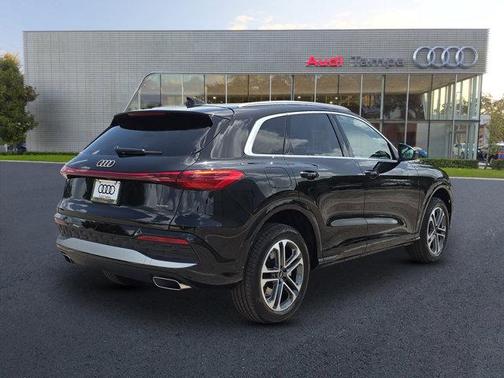 2025 Audi Q5 Premium