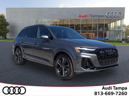 2025 Audi Q7 55 Premium Plus