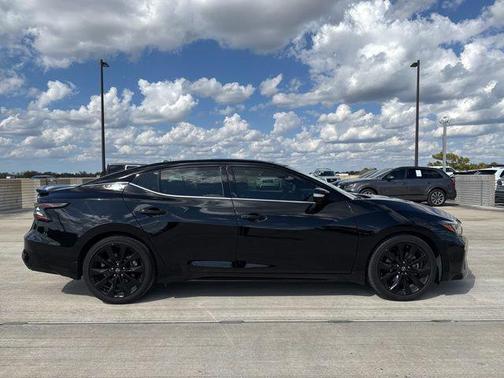 2023 Nissan Maxima SR Xtronic CVT