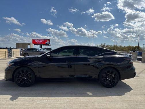 2023 Nissan Maxima SR Xtronic CVT