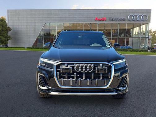 2026 Audi Q7 55 Premium Plus