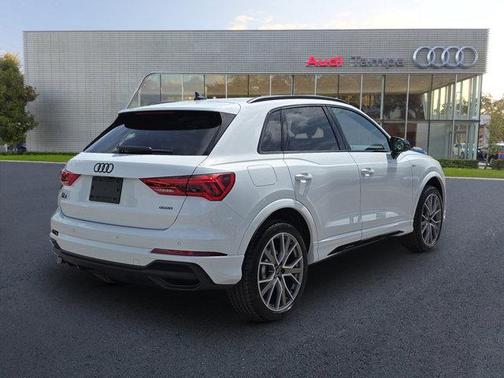 2025 Audi Q3 45 S line Premium Plus