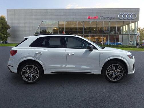 2025 Audi Q3 45 S line Premium Plus