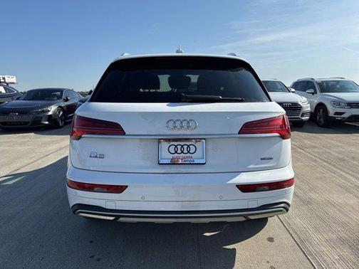 2023 Audi Q5 40 Premium