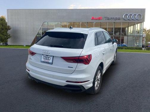 2024 Audi Q3 45 S line Premium Plus