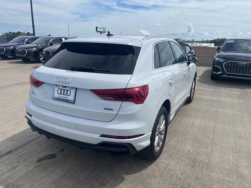 2024 Audi Q3 45 S line Premium Plus