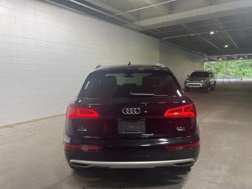 2018 Audi Q5 2.0T Premium Plus