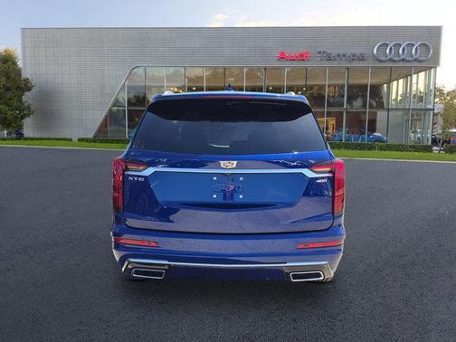2024 Cadillac XT6 Premium Luxury FWD
