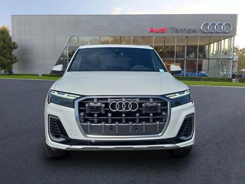 2025 Audi Q7 55 Prestige