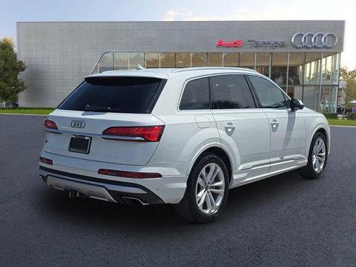 2025 Audi Q7 55 Prestige