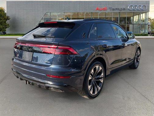 Waitomo Blue Metallic 2026 Audi Q8 55 Premium Plus