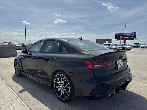 Mythos Black Metallic 2025 Audi RS 3 TFSI quattro S tronic