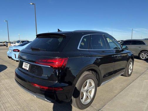 2023 Audi Q5 40 Premium