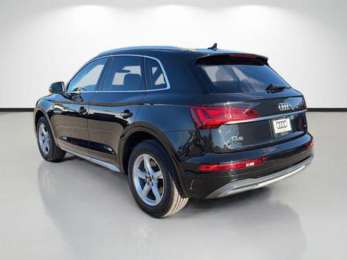 2023 Audi Q5 40 Premium
