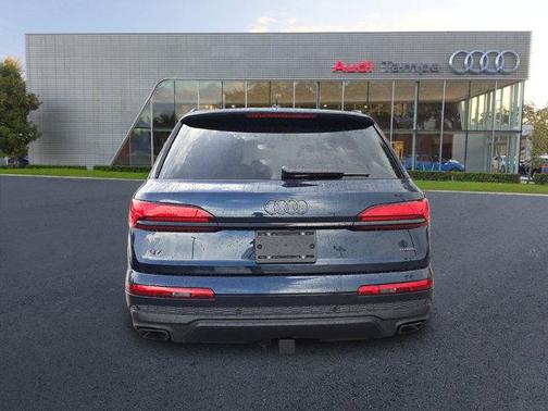 2025 Audi Q7 55 Premium Plus