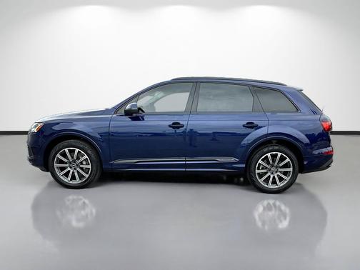 Navarra Blue Metallic 2023 Audi Q7 45 Premium Plus