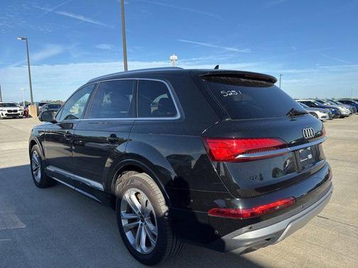 2025 Audi Q7 55 Premium Plus