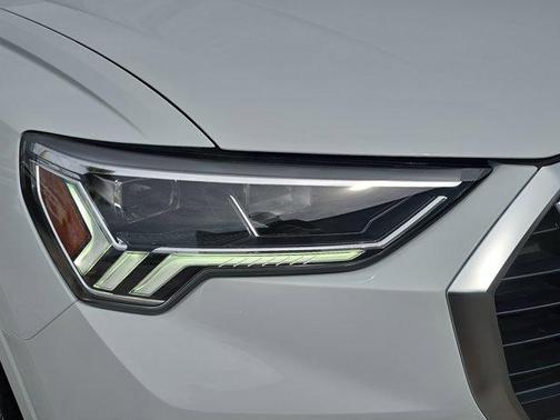2025 Audi Q3 45 S line Premium Plus