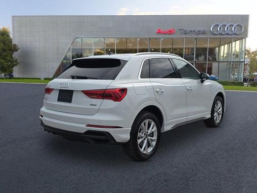 2025 Audi Q3 45 S line Premium Plus