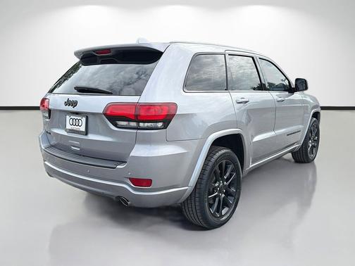 Billet Silver Metallic Clearcoat 2021 Jeep Grand Cherokee Laredo