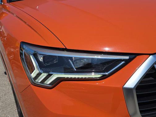 2023 Audi Q3 Premium 45 TFSI S line quattro Tiptronic