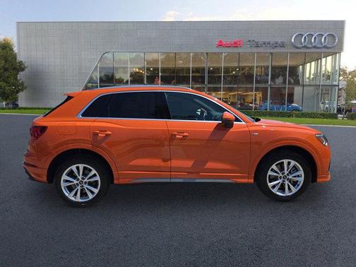 2023 Audi Q3 Premium 45 TFSI S line quattro Tiptronic