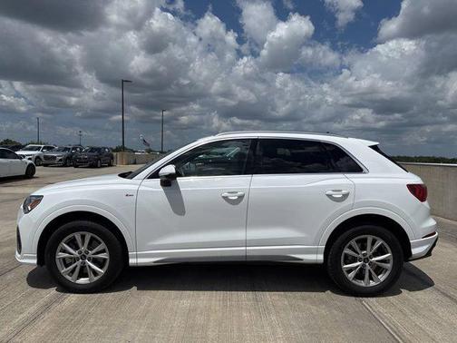 Glacier White Metallic 2025 Audi Q3 Premium 45 TFSI S line quattro Tiptronic