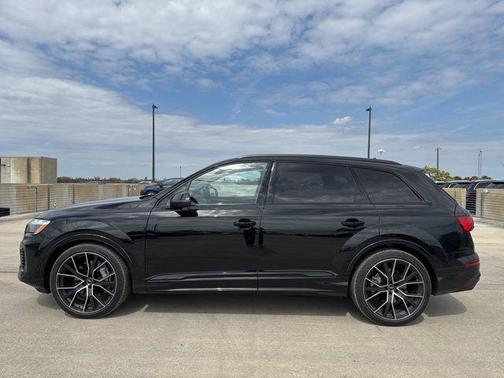 2025 Audi Q7 55 Prestige