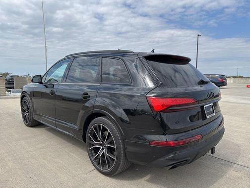 2025 Audi Q7 55 Prestige