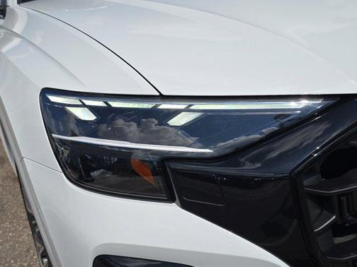 2025 Audi Q8 55 Premium Plus