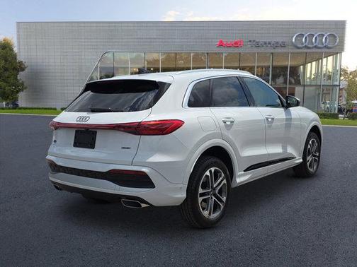 2025 Audi Q5 Premium