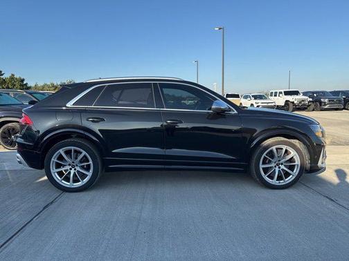 2022 Audi RS Q8 4.0T