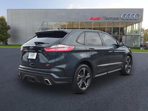 2022 Ford Edge ST