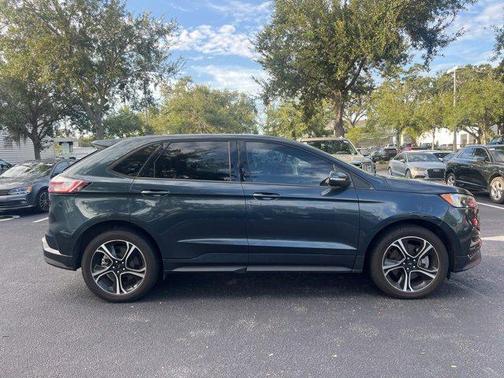 2022 Ford Edge ST