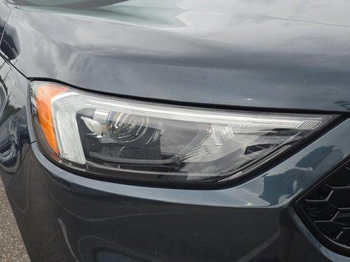 2022 Ford Edge ST