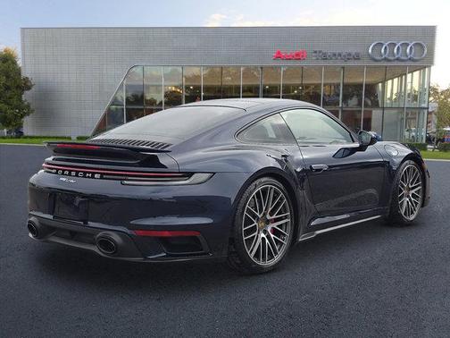2021 Porsche 911 Turbo