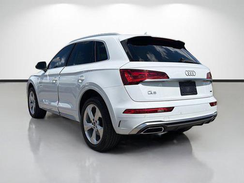 2023 Audi Q5 45 S line Premium Plus