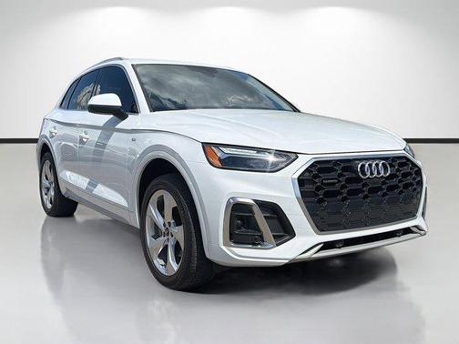 2023 Audi Q5 45 S line Premium Plus