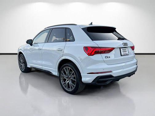 2025 Audi Q3 45 S line Premium Plus