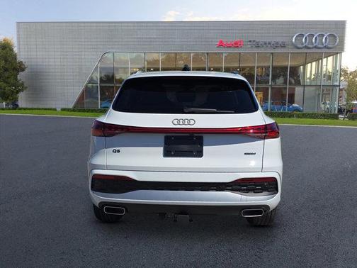 2025 Audi Q5 Premium Plus
