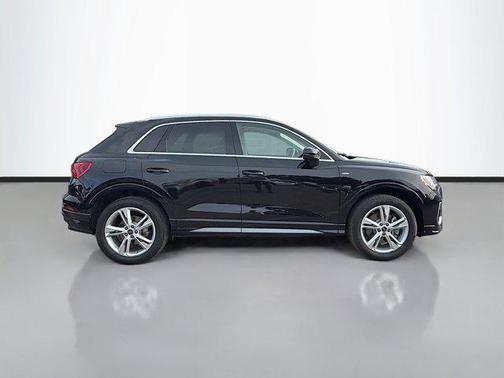 2024 Audi Q3 45 S line Premium Plus