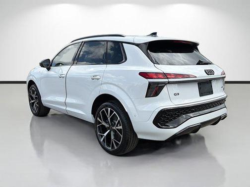 2026 Audi Q3 S line