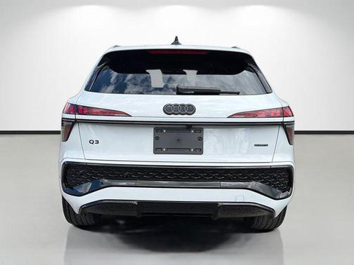 2026 Audi Q3 S line