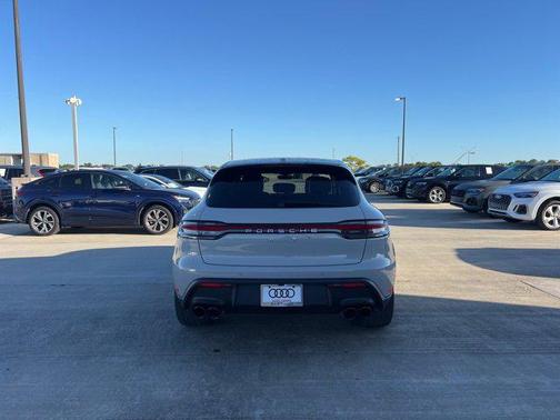 2023 Porsche Macan S