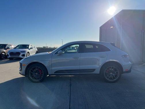 2023 Porsche Macan S